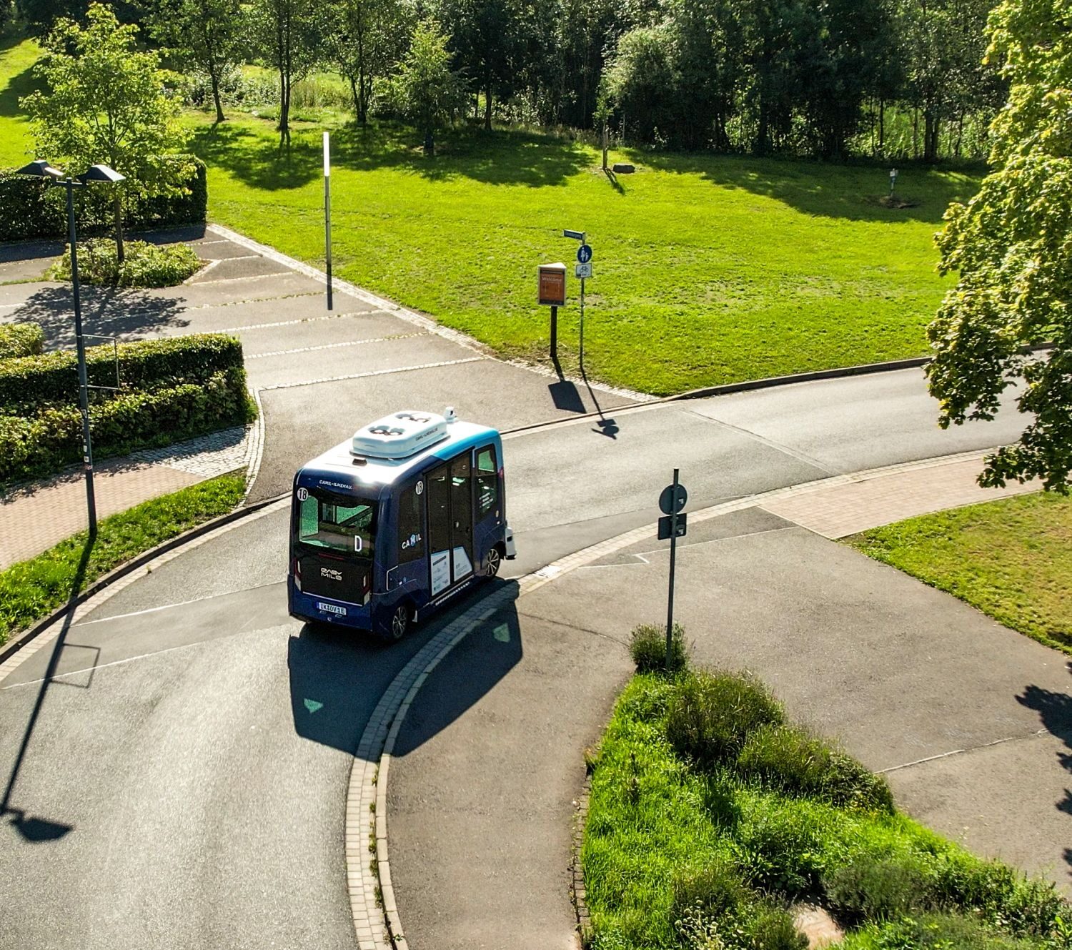 Autonomer CAMIL auf dem Geländer der TU-Ilmenau