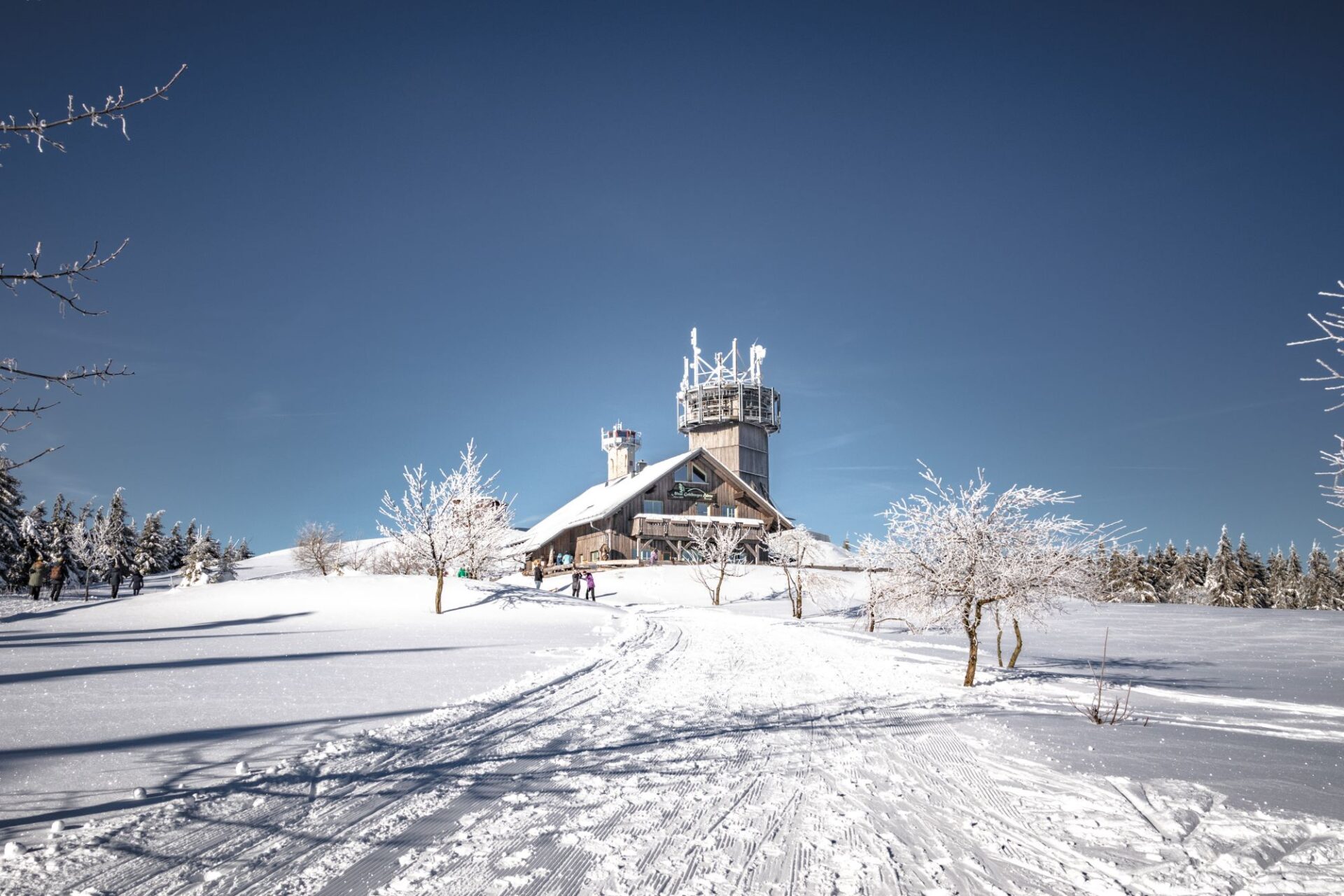 Rodelspaß und Hüttengaudi am am höchsten Ort in Thüringen| Foto: © Paul Hentschel Photography